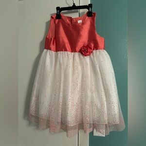 Copper orange dress with beautiful sparkles used one time for a wedding. Size 5T